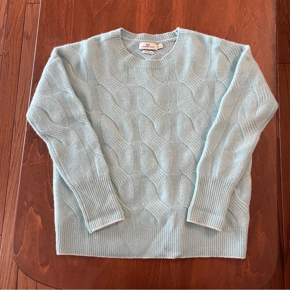 Vineyard Vines women’s 100% cashmere Soft Blue Cable Knit Sweater size small